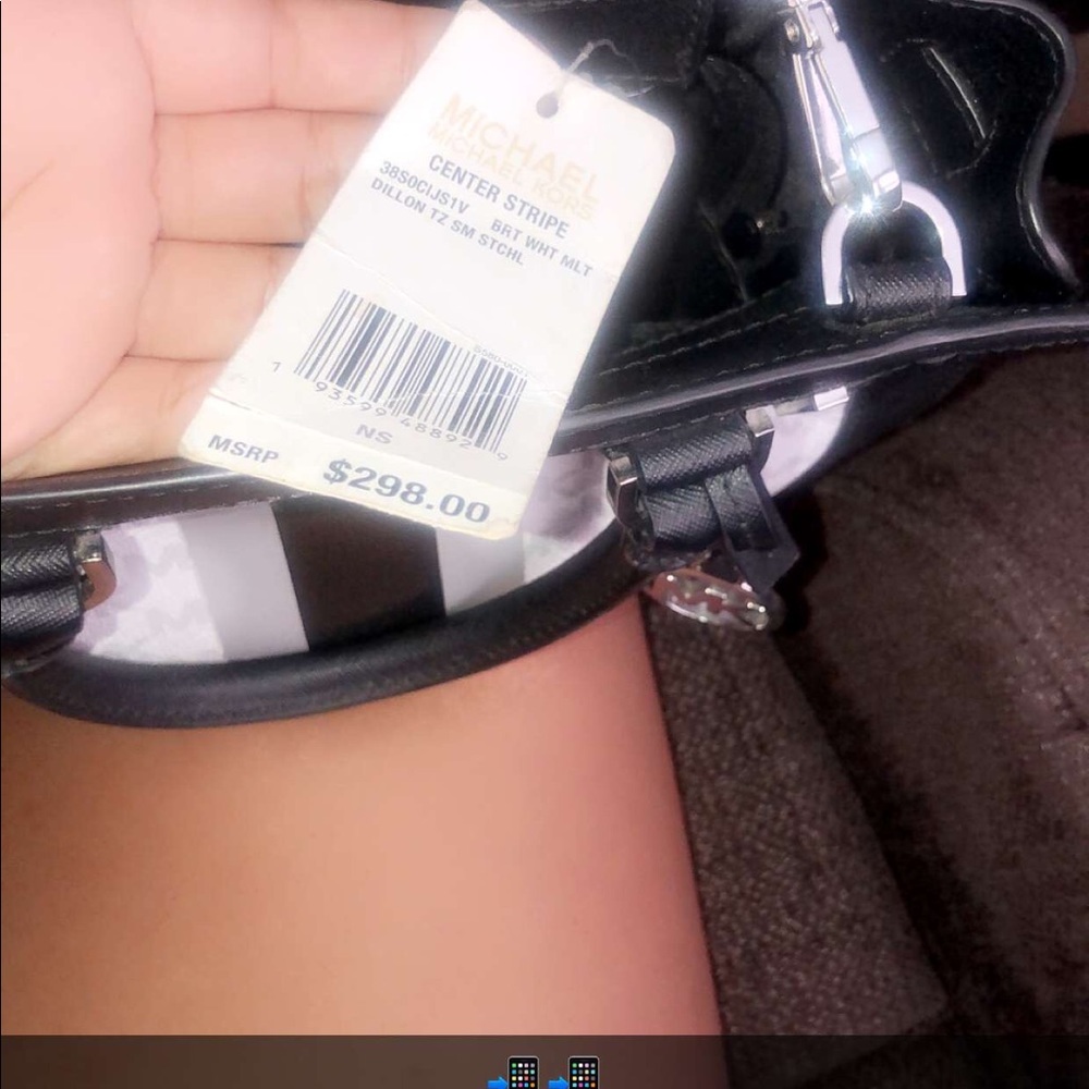 Micheal Kors purse